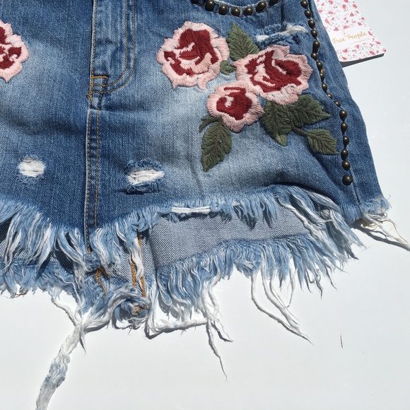 FREE PEOPLE Wild Rose Embroidered Mini Skirt 24 - Picture 3 of 8